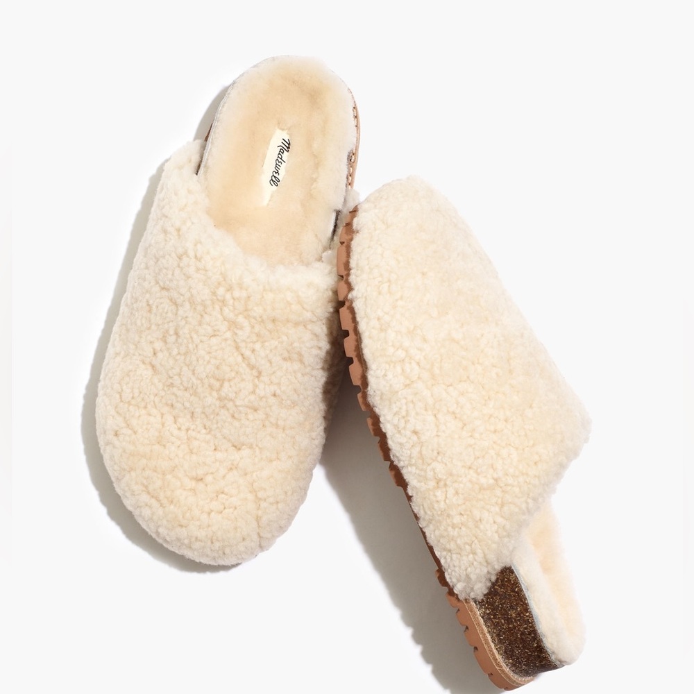 Madewell the layne clog mule in shearling Size
5